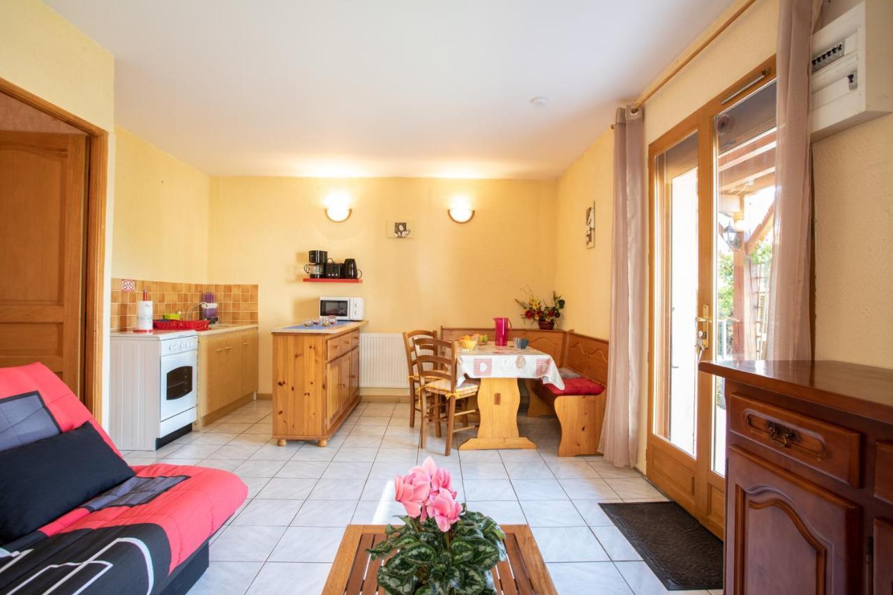 Appartamento Le Mont Guillaume - 1 Chambre Terrasse Et Jardin Saint-André-dʼEmbrun Esterno foto