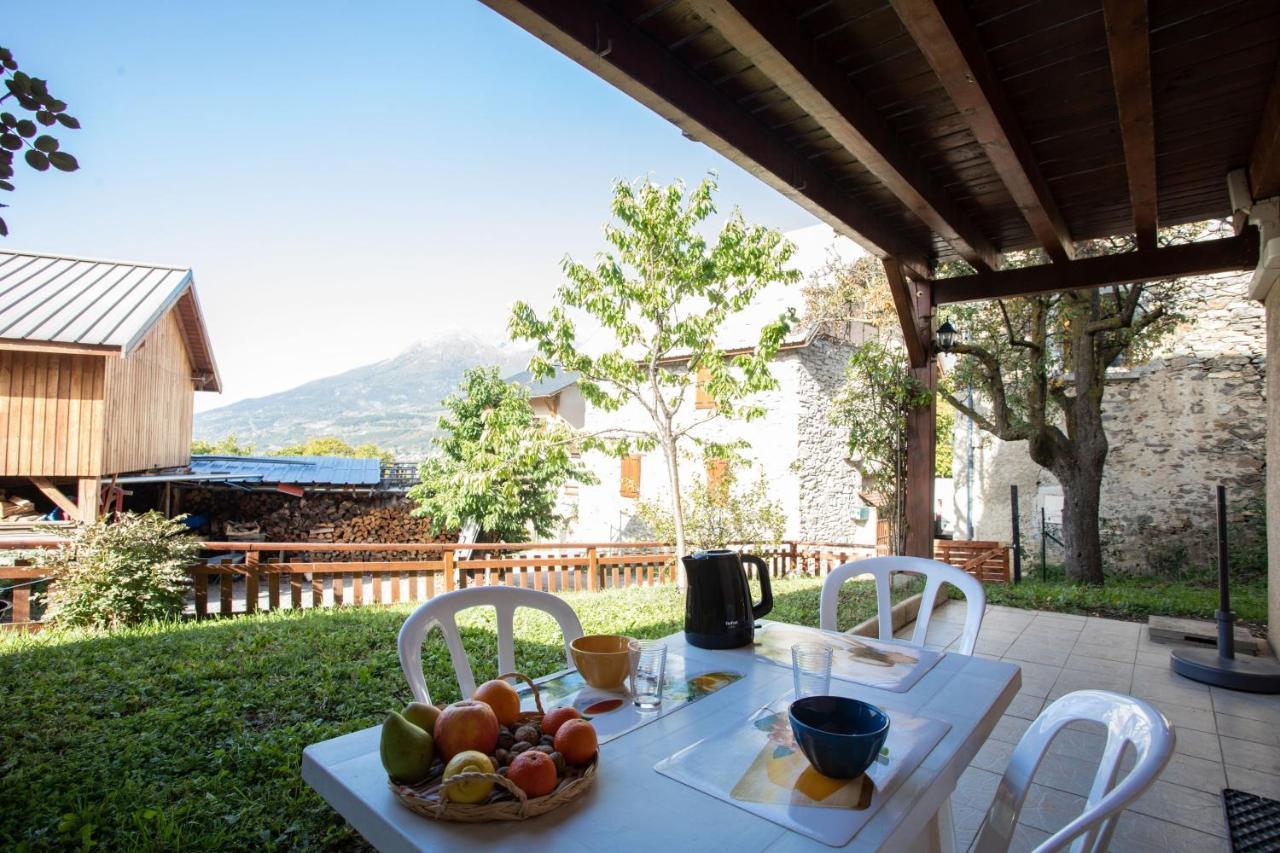 Appartamento Le Mont Guillaume - 1 Chambre Terrasse Et Jardin Saint-André-dʼEmbrun Esterno foto