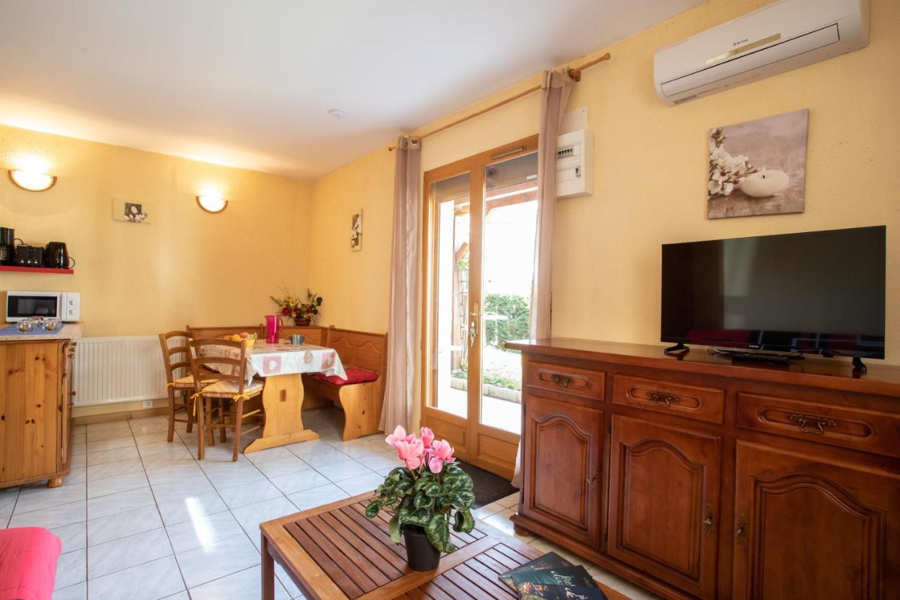 Appartamento Le Mont Guillaume - 1 Chambre Terrasse Et Jardin Saint-André-dʼEmbrun Esterno foto