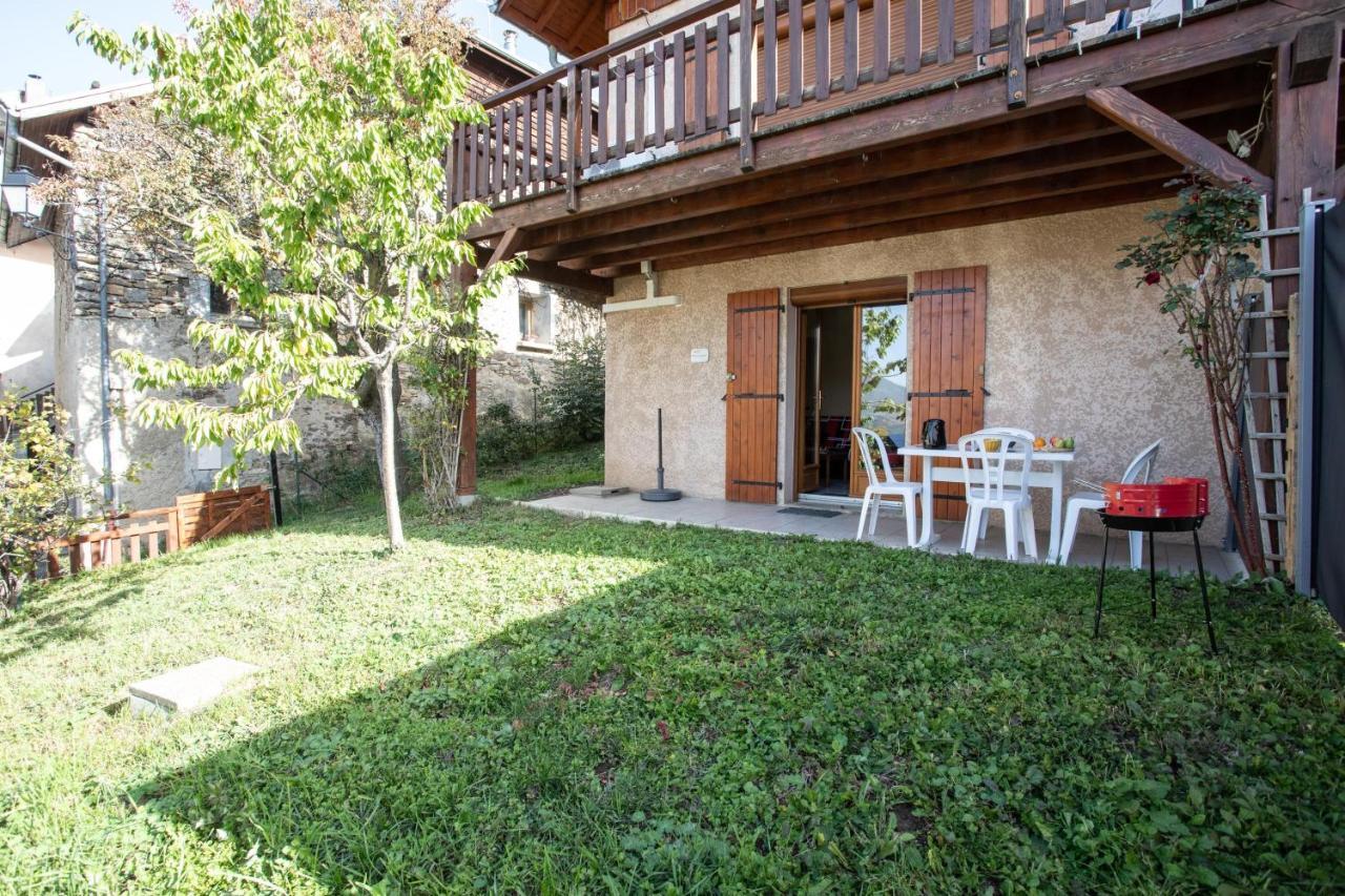 Appartamento Le Mont Guillaume - 1 Chambre Terrasse Et Jardin Saint-André-dʼEmbrun Esterno foto