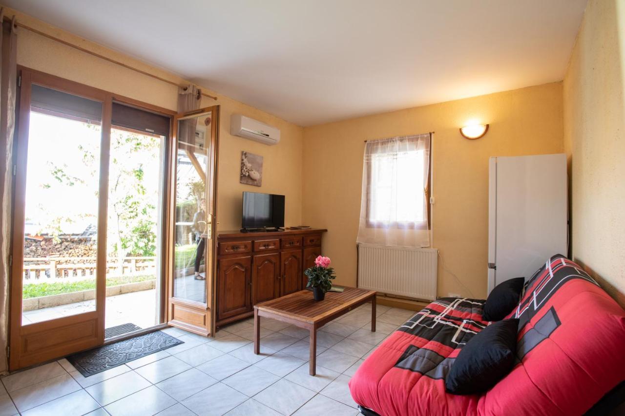 Appartamento Le Mont Guillaume - 1 Chambre Terrasse Et Jardin Saint-André-dʼEmbrun Esterno foto