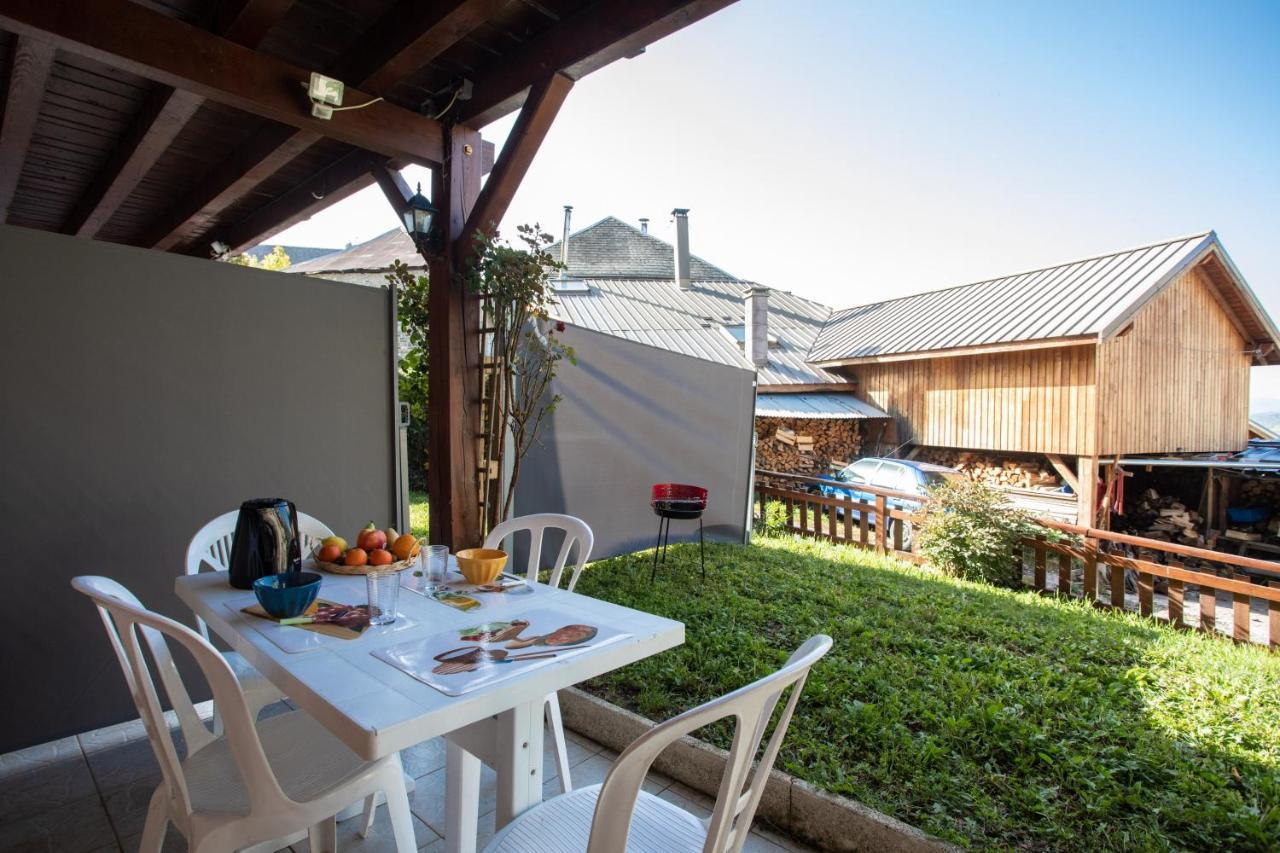 Appartamento Le Mont Guillaume - 1 Chambre Terrasse Et Jardin Saint-André-dʼEmbrun Esterno foto